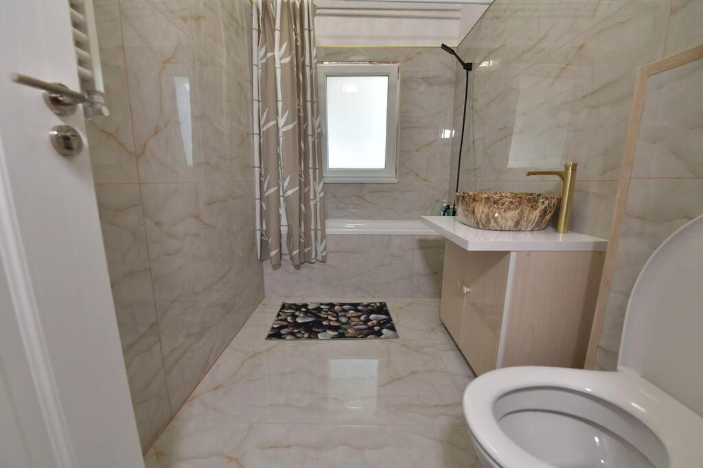 Luxury Studio / Ghencea Apartman Bukarest Kültér fotó